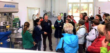 Carica l'immagine nel visualizzatore di Gallery, Tour dell'Olio Tra gli Olivi e il Frantoio con degustazione
